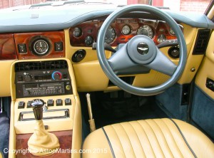 intérieur aston martin volante