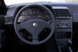 Tableau de bord Alfa Romeo 164