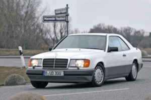 Mercedes 300 CE youngtimer