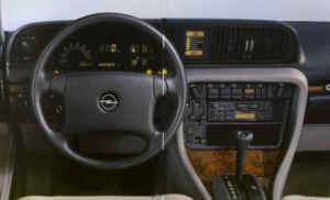 Intérieur de l'Opel Senator B