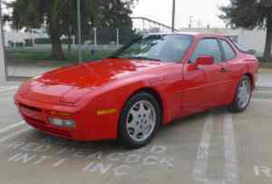 Porsche 944 S2