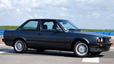 BMW 325 is