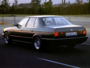 BMW 735i youngtimer