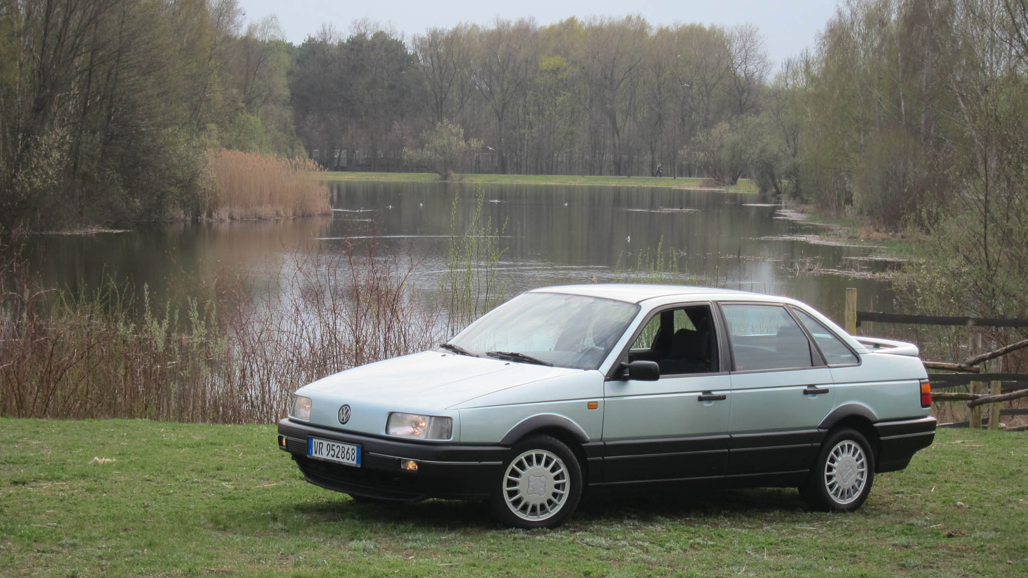 Volkswagen Passat GT 16S B3