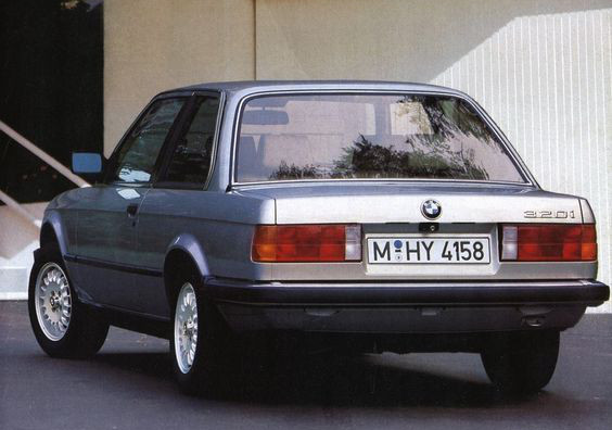 BMW 320i E30 6 cylindres
