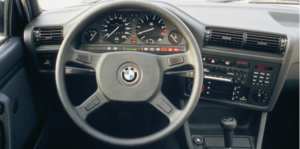 Tableau de bord BMW 320i E30