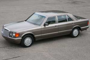 Mercedes 560 SEL