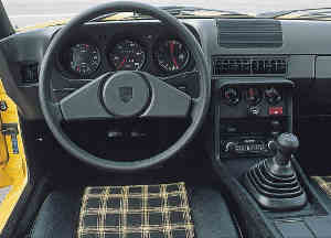 Intérieur de la Porsche 924