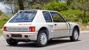 Peugeot 205 T16